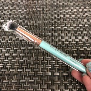 Elizabeth Mott blending brush